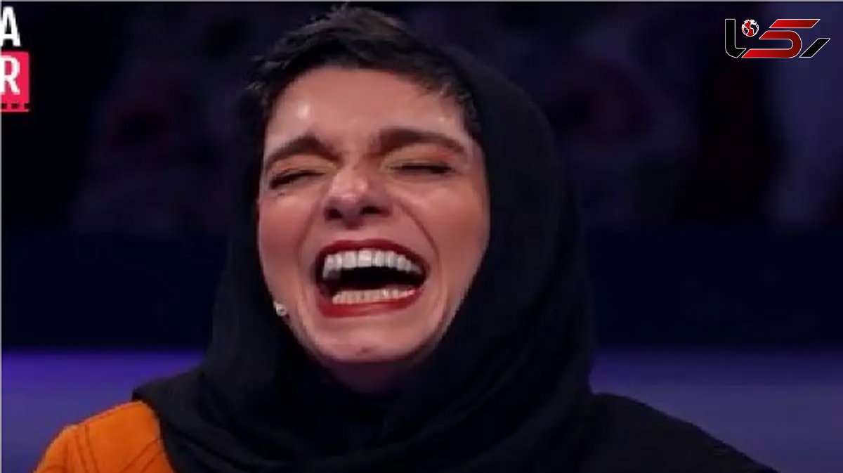 سکانس خندان؛ سیامک انصاری مچ الیکا عبدالرزاقی حین غیبت میگیره فقط خنده هاش