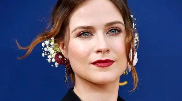 حمله تند بازیگر وست‌ورلد به "گربه‌‌ها"/ زبانم بند آمده!