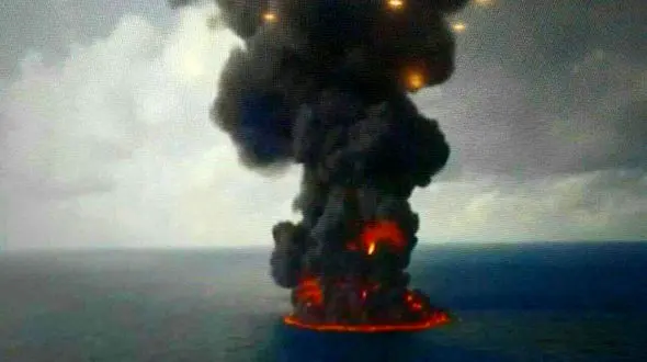 6 عکس از کشتی سانچی برای اثبات جان باختن همه خدمه ! + فیلم صدای شهدای سانچی