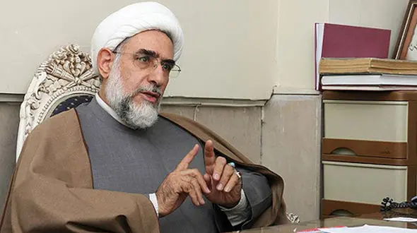  احمدی‌نژاد ابتدا تصمیم می‌گرفت، بعد فکر می‌کرد 