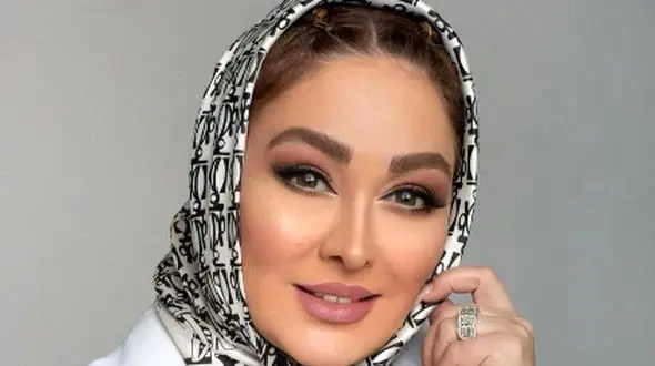 عکس ها و فیلم / نگاهی به چیدمان شاهانه خانه لوکس الهام حمیدی /  از دیوارکوب‌ها و آینه طلایی تا مبلمان فوق مدرن ...