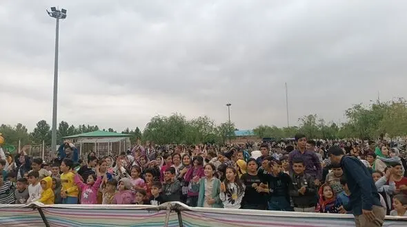 برگزاری آئین سنتی «پنجاه بدر» برای اولین بار در محمودآبادنمونه + گزارش تصویری و فیلم