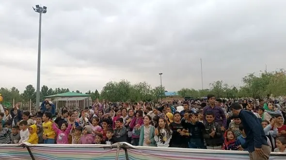 برگزاری آئین سنتی «پنجاه بدر» برای اولین بار در محمودآبادنمونه + گزارش تصویری و فیلم