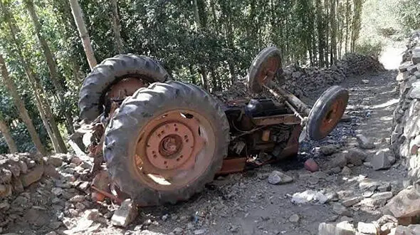 مرگ 2 نفر در اثر واژگونی تراکتورها 
