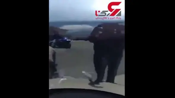 دستگیری موتور سوار به جرم داشتن کلاه ایمنی ! + فیلم