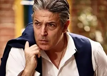 پشت پرده حمله به ضیافت شام ترامپ/ قیصر: ترور ترامپ برای به حاشیه راندن ترور رضا پهلوی‌ست!