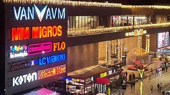 چه زمانی در وان خرید کنیم؟ راهنمای کامل انتخاب زمان مناسب