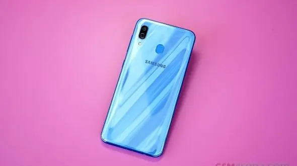 قیمت گوشی سامسونگ در بازار امروز 25 مرداد 99 + جدول