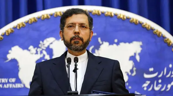 آمریکا باید تحریم ها را یکجا بردارد / از ایالات متحده تضمین می خواهیم