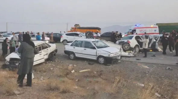 تصادف وحشتناک زنجیره ای در جاده همدان / 11  زن و مرد در جا کشته شدند 