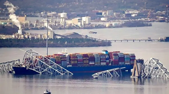 فروریختن پل در آمریکا زنجیره تامین را مختل کرد