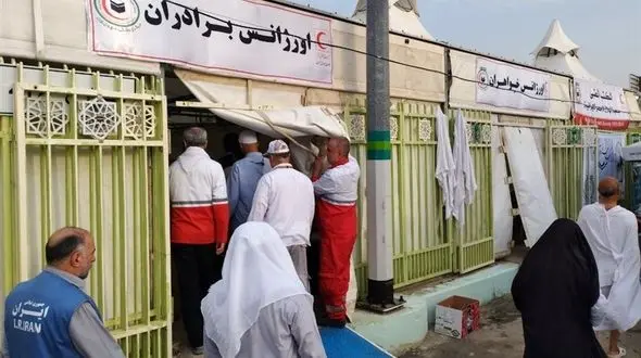  احیاء یک زائر مصری توسط نیروهای هلال احمر ایران