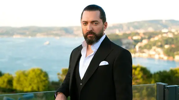 راهنمای جامع خرید و انتخاب کت و شلوار مردانه