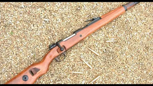 ماجرای کاپشن لجن آلود یک مرد در خلوتگاه روستایی