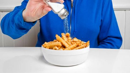 تأثیر مصرف نمک بر افسردگی: حقیقت یا شایعه؟