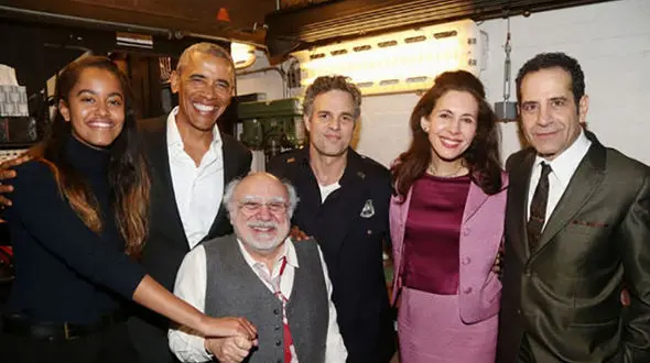 باراک اوباما در تئاتر برادوی +عکس