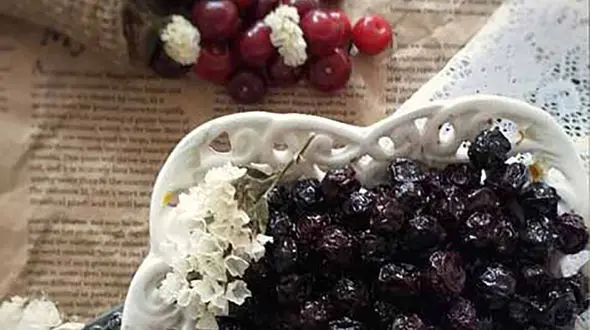  خواص باورنکردنی آلبالو خشک!