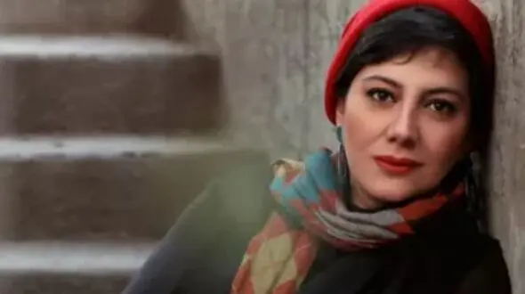 زهرا داوودنژاد در کنار دخترش یلدا با تیپی پسرانه .!