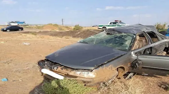 واژگونی هولناک پژو در اتوبان تهران به قم +تصاویر