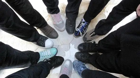 ویژگی های کفش مناسب مدرسه