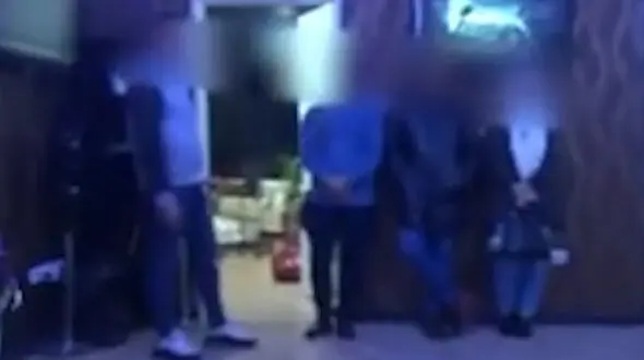 فیلم لحظه بازداشت گردانندگان سالن تتوی مختلط در تهران / اعترافات تلخ