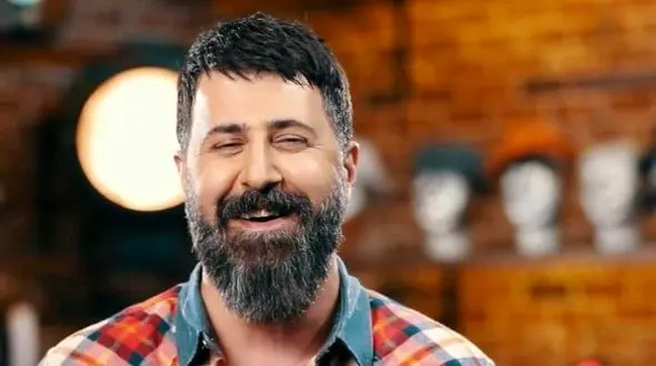 خبر خوش هومن حاج عبداللهی از عزیزترین کس زندگیش/ ایشالا همیشه خبر سلامتی باشه!