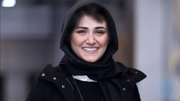 فیلم باران کوثری  ترانه گوگوش را خواند ! / صداش بهتر از گوگوش بود !