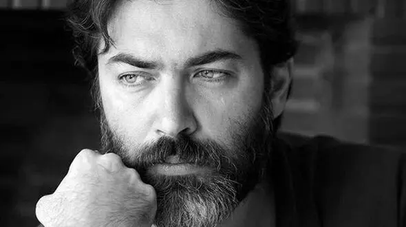 فیلم سینمایی «مست عشق» به کارگردانی حسن فتحی به پارسا پیروزفر رسید. 