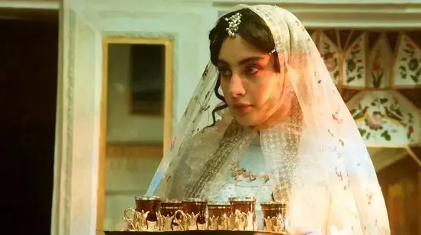 سکانس انتظار محبوبه در «بامدادخمار» دل همه را لرزاند! / ترلان پروانه بالاخره هنر بازیگریش را رو کرد + سوالات متدوال