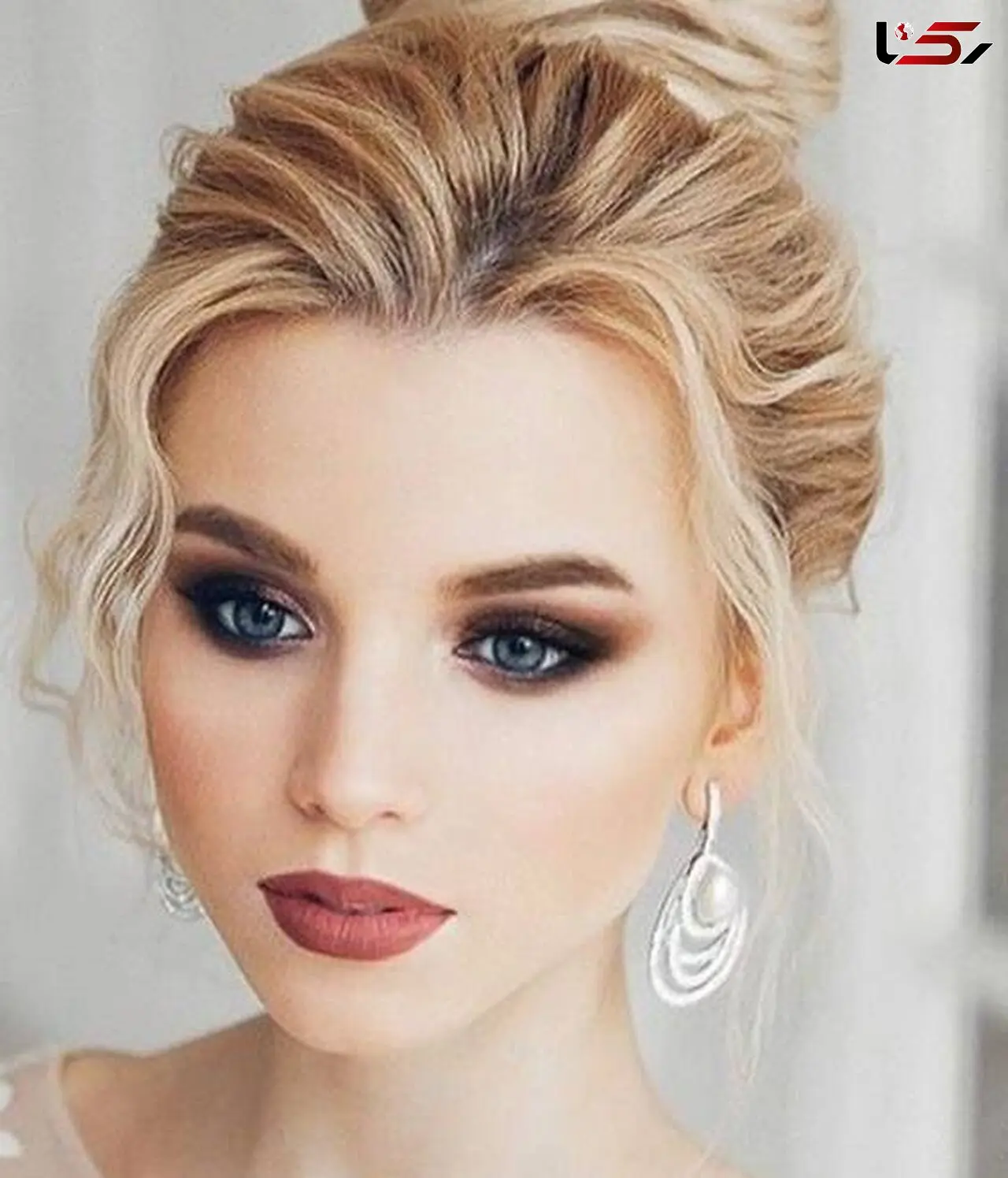 قوانین ست کردن آرایش با رنگ مو/خانم ها بخوانند