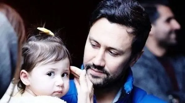 کپی برابر اصل! نبات استخری، تصویری تمام‌رخ از پدرش!