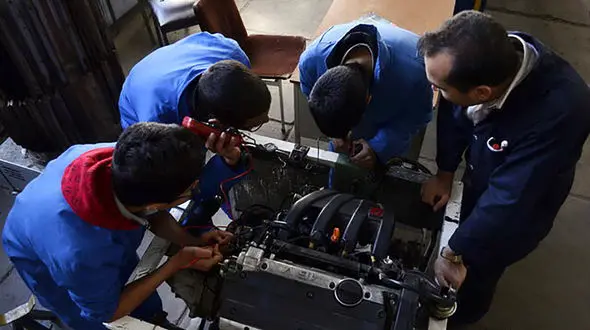 بودجه هنرستان ها از محل فروش گاز داده نمی شود / آموزش های هنرستان ها متناسب با نیازهای بازار کار نیست 