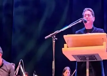  آواز باشکوه همایونی / همایون شجریان تو کنسرت برای عاشقان وطن دیار عاشقی خوند 