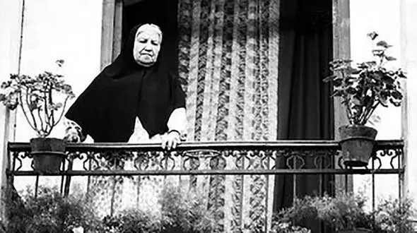 مادر سینمای ایران: همه ما را «مطرب» صدا می‌کردند؛ اما من از رو نرفتم و ماندم