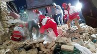 فیلم لحظه نجات معجزه آسای کودک 2 ساله از زیر آوار انفجار شهریار 
