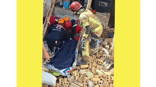 دفن شدن مرگبار 3 مشهدی بر اثر ریزش یک خانه