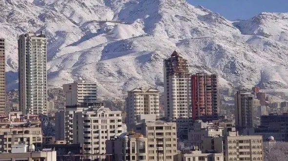 بساز و بفروش ها روی هوای تهران هم تخلف می کنند 