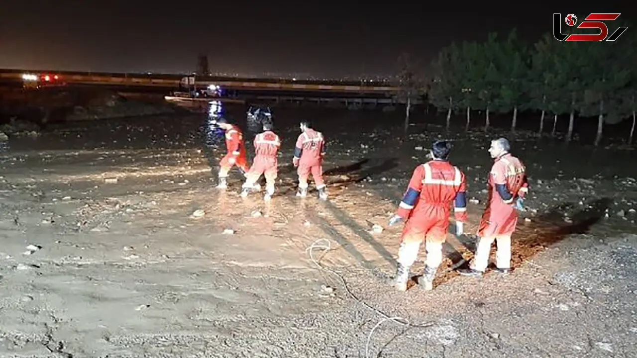 آماده باش شبانه آتش نشانی در سیل دیشب تهران
