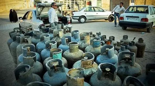 علت کمبود سیلندر گاز در خوزستان + فیلم 