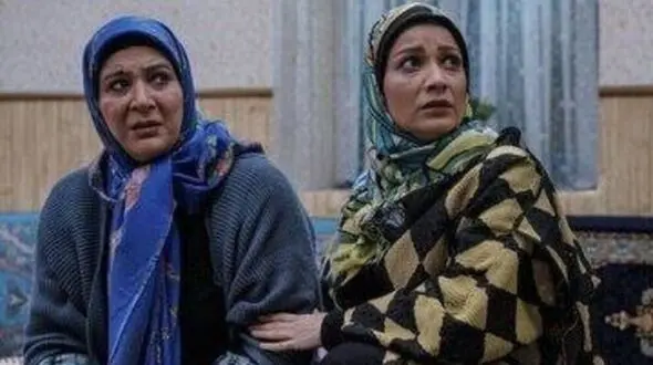 عکس های دکوراسیون عهد پهلوی نسرین نصرتی، فهیمه سریال پایتخت / از پرده های تور فرانسه تا میز ناهارخوری  با کنده کاری نوستالژی