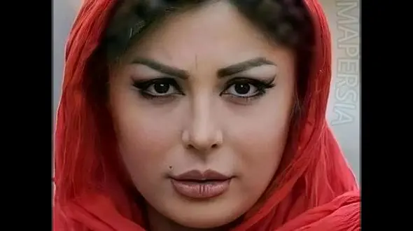 فیلم ثانیه به ثانیه عمل زیبایی و تزریق ژل نیوشا ضیغمی ! / تغییر چهره کامل خانم بازیگر !