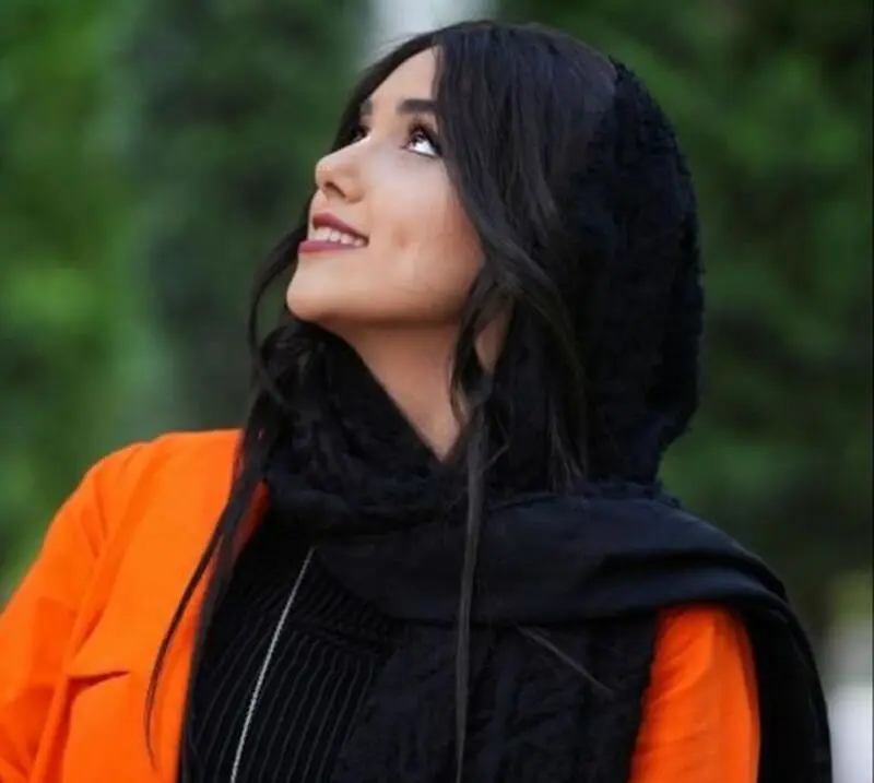 سارا مقربی