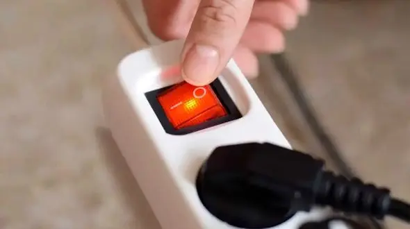 لیست وسایلی که شب‌ ها بهتر است خاموش کنید