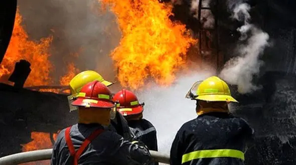  آتش‌سوزی  مهیب در برج مسکونی 30 طبقه شهرک شهید خرازی + جزئیات