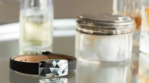 این دستبند جلوی آفتاب سوختگی و سرطان پوست را می گیرد