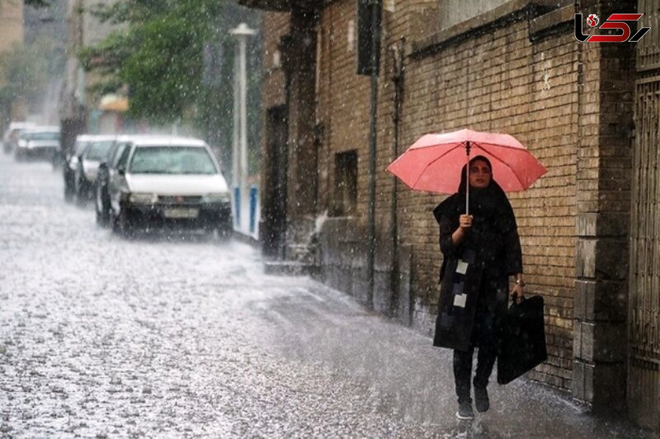 خسارت بارندگی شدید به منازل مسکونی در آمل