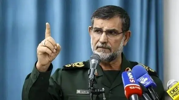 رصد ناو آمریکایی توسط پهپادهای سپاه؛ آیا جنگ به دریا کشیده می‌شود؟