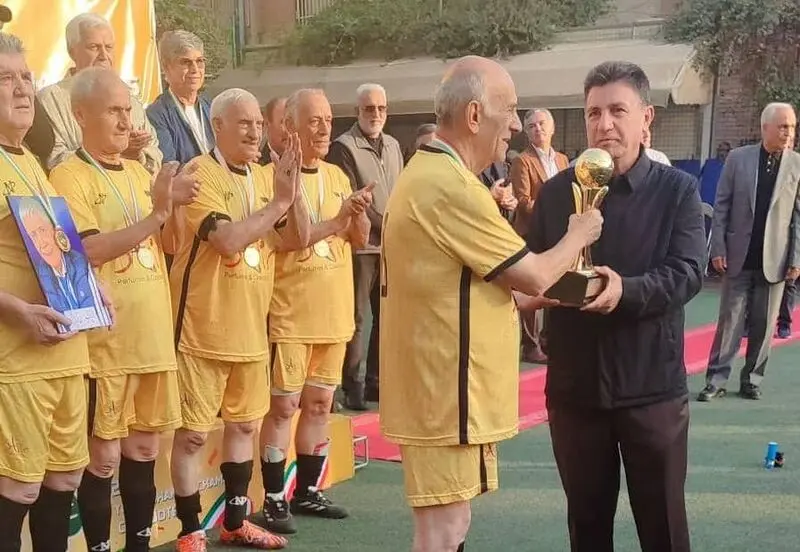 مسابقات فوتبال جام یونس شکوری