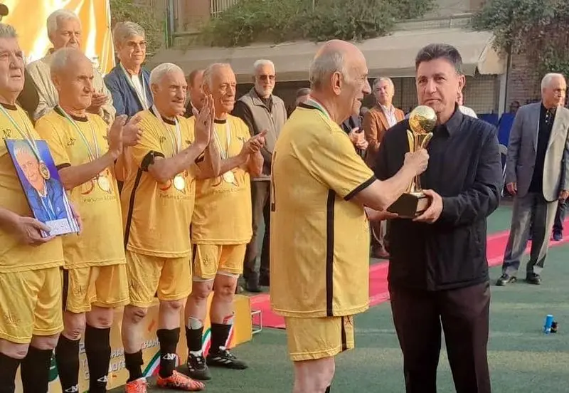 مسابقات فوتبال جام یونس شکوری