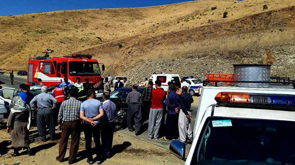 تصادف مرگبار مرسدس بنز با پژو در جاده سقز + عکس